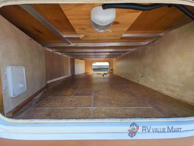 2012 Coachmen RV Freedom Express — photo 7 view