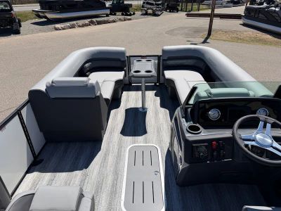 2026 Bennington 22 S SWINGBACK — photo 15 view