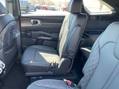 2026 Kia Sorento Hybrid - Photo 18