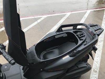 2025 Yamaha Zuma 125 — engine compartment view