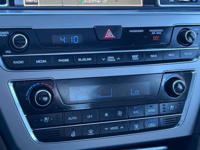 2015 Hyundai Sonata - Photo 23