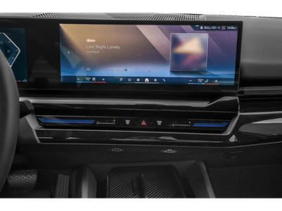 2026 BMW 5 Series — photo 7 view