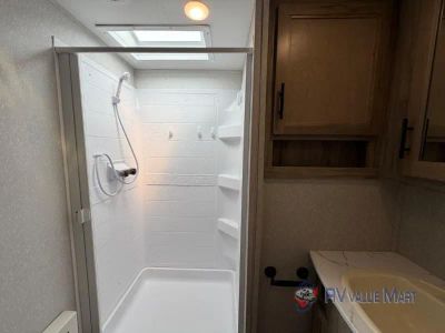 2021 Forest River RV Cherokee Arctic Wolf - Photo 26