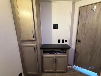 2021 Forest River RV Cherokee Arctic Wolf - Photo 23