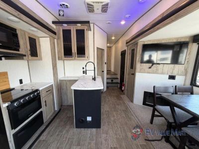 2021 Forest River RV Cherokee Arctic Wolf - Photo 12