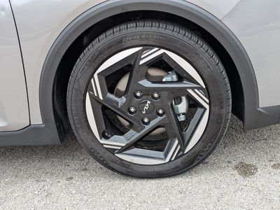 2025 Kia K4 — photo 11 view
