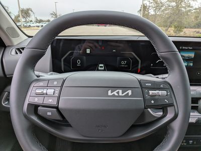 2025 Kia K4 — photo 27 view