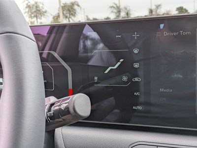 2025 Kia K4 — photo 33 view