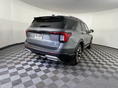 2025 Ford Explorer — detail view