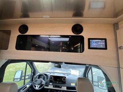 2025 Airstream Atlas — photo 39 view