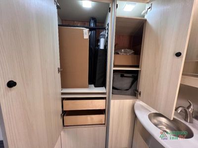 2025 Airstream Atlas — photo 16 view