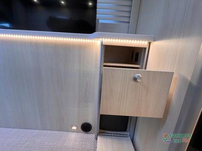 2025 Airstream Atlas — photo 43 view