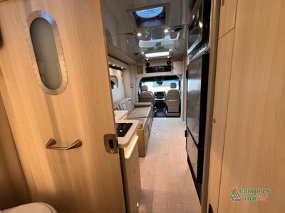 2025 Airstream Atlas — photo 25 view