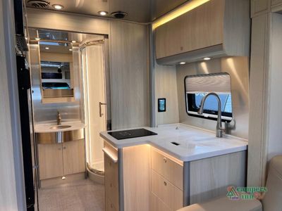 2025 Airstream Atlas — photo 50 view
