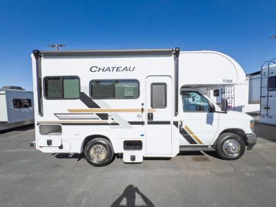 2027 Thor Motor Coach CHATEAU — photo 16 view