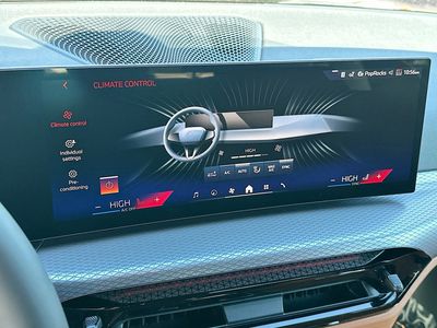 2026 BMW i4 — photo 13 view