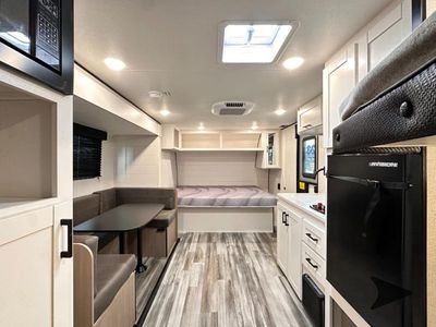 2026 Jayco Jay Flight SLX — photo 23 view
