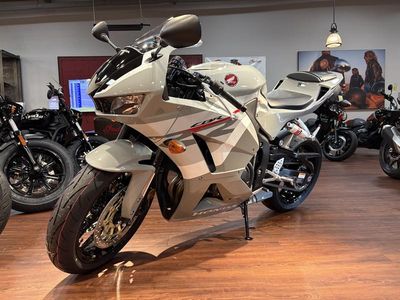 2026 Honda CBR600RR — interior view