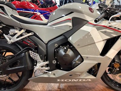 2026 Honda CBR600RR — photo 15 view