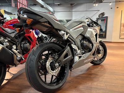 2026 Honda CBR600RR — photo 12 view