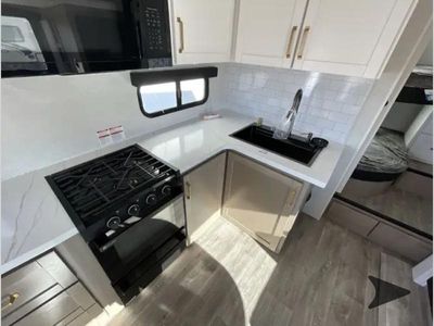 2026 Jayco Eagle HT — photo 8 view