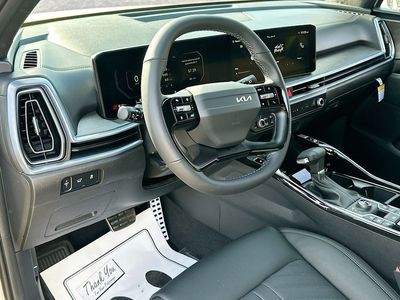 2026 Kia Sorento — photo 9 view