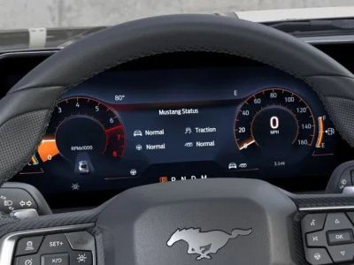 2026 Ford Mustang - Photo 13