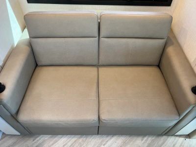 2027 Thor Motor Coach GEMINI — photo 7 view