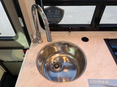 2027 Thor Motor Coach GEMINI — photo 10 view