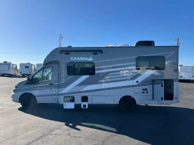 2027 Thor Motor Coach GEMINI — photo 27 view
