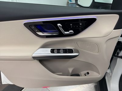 2026 Mercedes-Benz GLC - Photo 17
