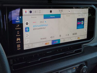 2026 Jeep Wrangler — photo 27 view