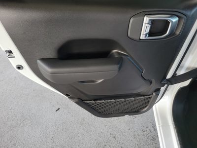 2026 Jeep Wrangler — photo 13 view