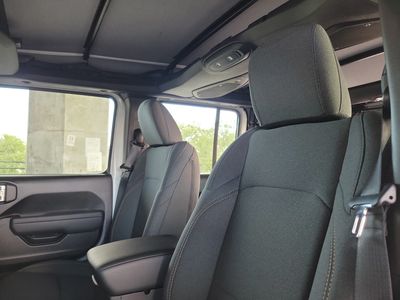 2026 Jeep Wrangler — photo 18 view