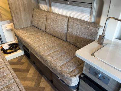 2026 Winnebago TRAVATO - Photo 11