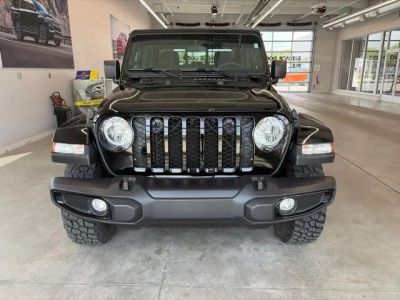 2023 Jeep Gladiator — side profile view