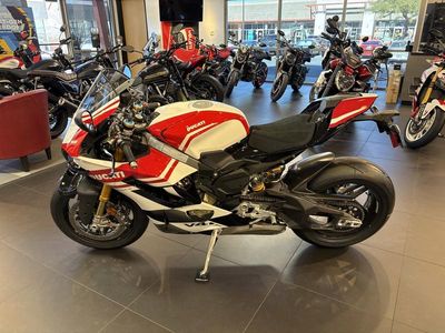 2025 Ducati Panigale V4 Tricolore - Photo 8