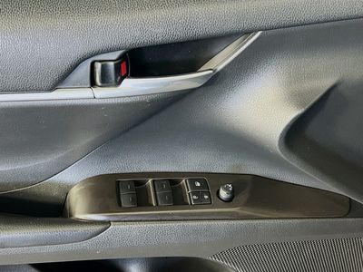 2023 Toyota Camry - Photo 12