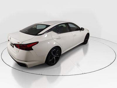 2024 Nissan Altima — photo 7 view