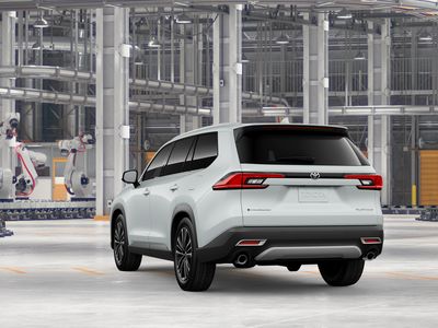 2026 Toyota Grand Highlander Hybrid - Photo 9