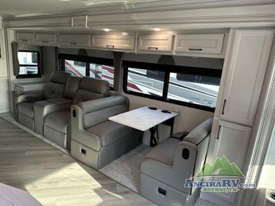 2025 Fleetwood RV Bounder — photo 7 view