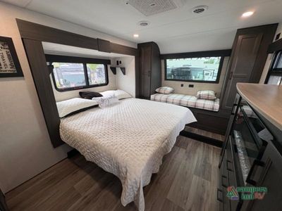 2026 Venture RV SportTrek Touring Edition — photo 50 view