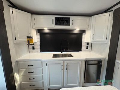 2026 Venture RV SportTrek Touring Edition — photo 21 view
