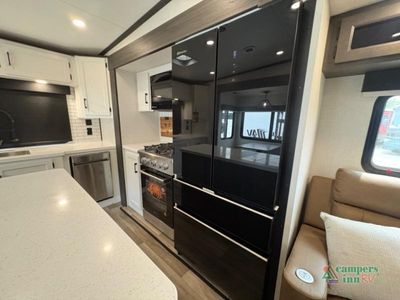 2026 Venture RV SportTrek Touring Edition — photo 36 view