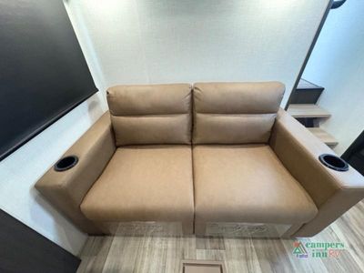 2026 Venture RV SportTrek Touring Edition — photo 47 view