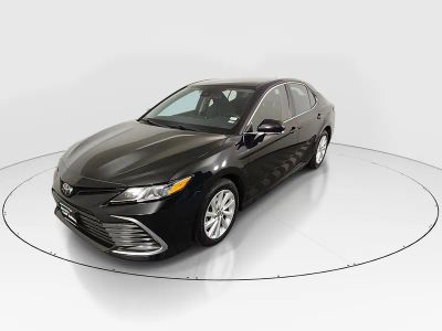 2024 Toyota Camry - Photo 3