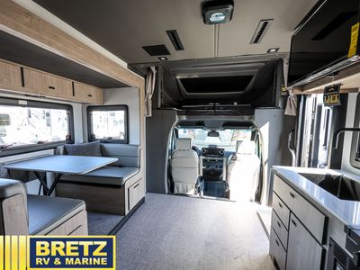 2026 Grand Design Lineage Series M — photo 9 view