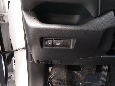 2024 Toyota RAV4 - Photo 13