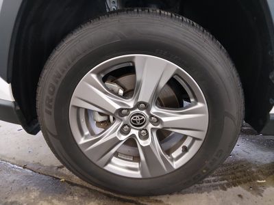2024 Toyota RAV4 - Photo 10