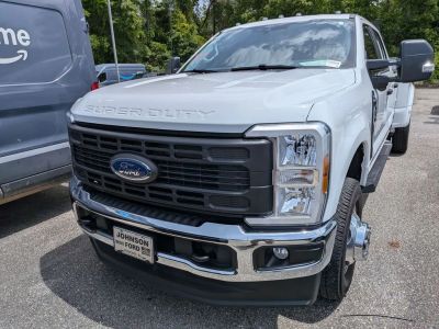 2024 Ford F-350SD - Photo 2